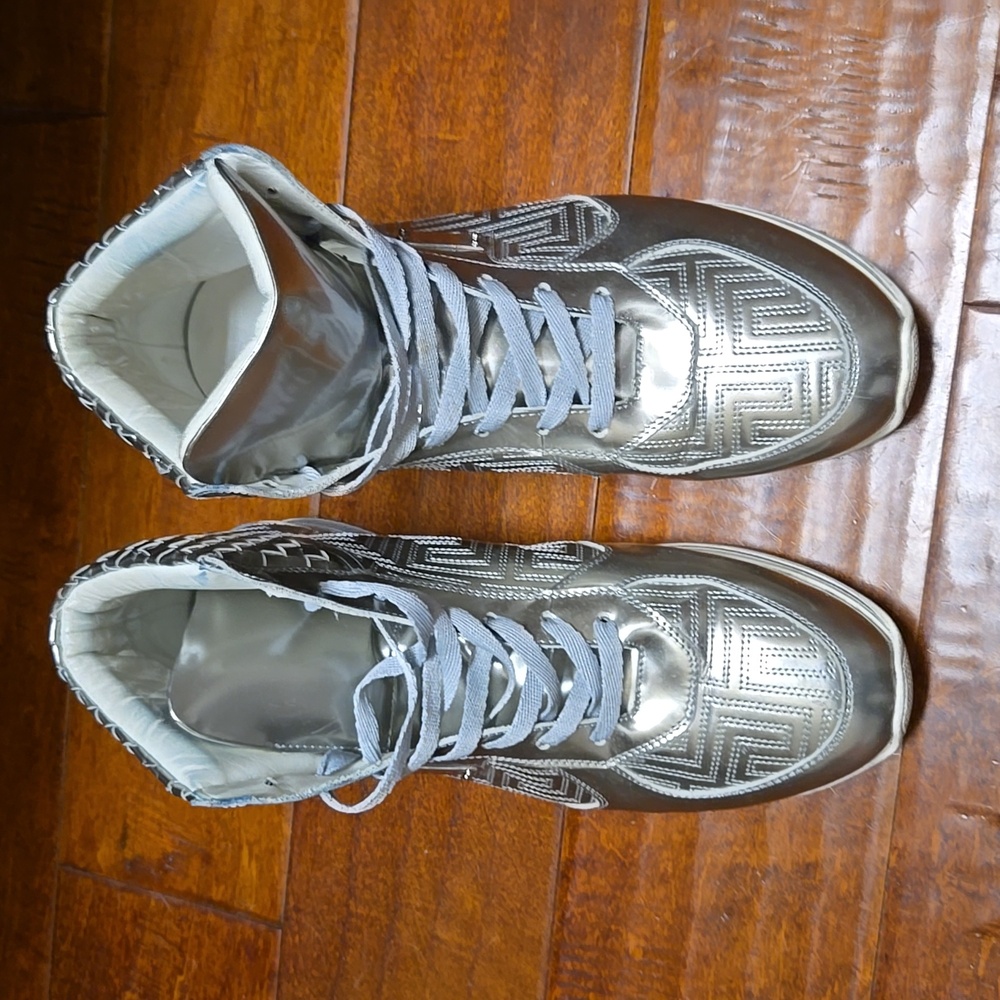 High top sneakers